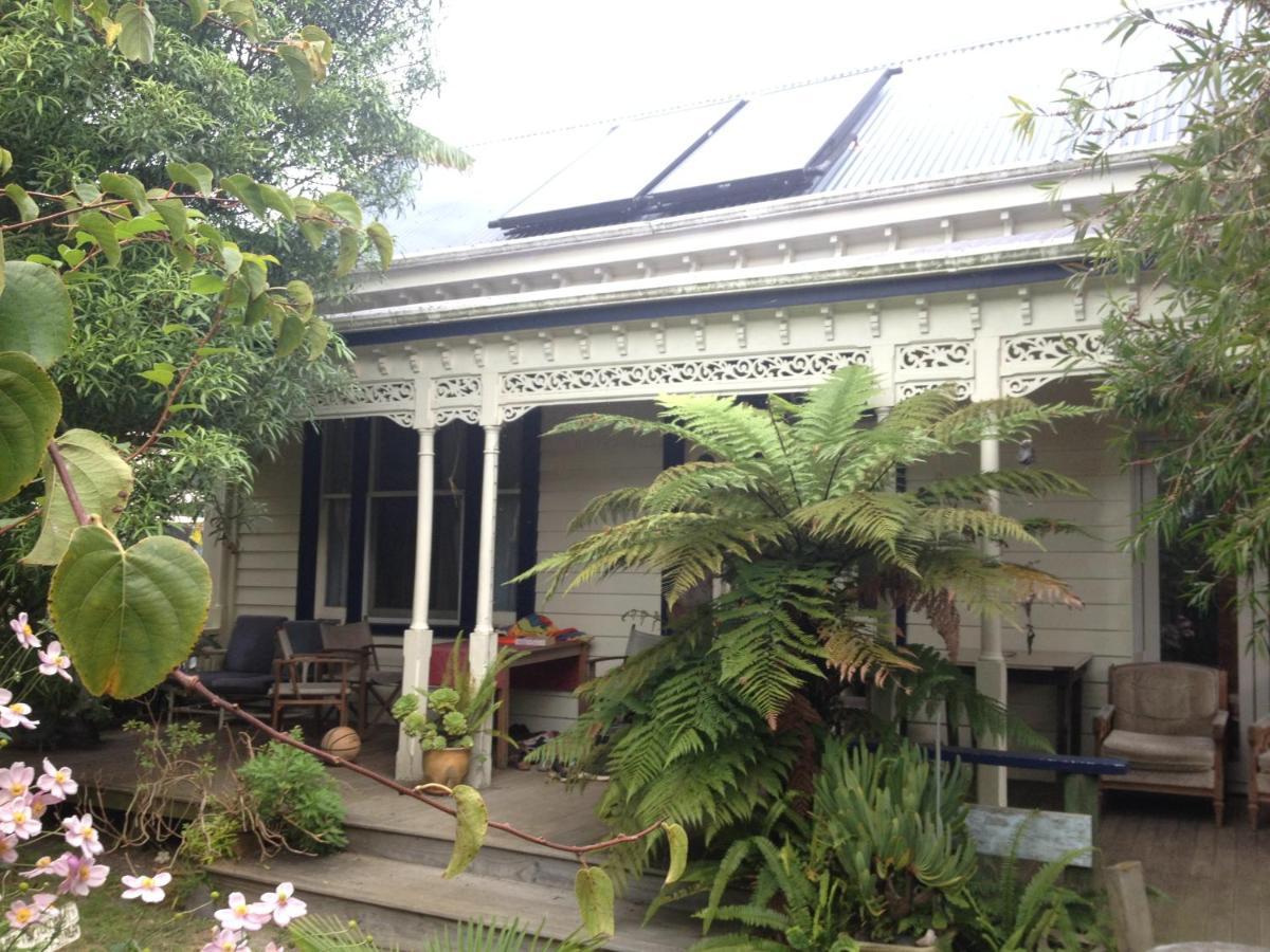 אופוטיקי Oasis Accommodation מראה חיצוני תמונה