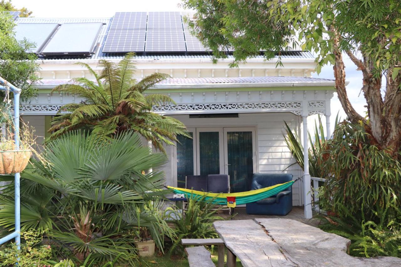 אופוטיקי Oasis Accommodation מראה חיצוני תמונה