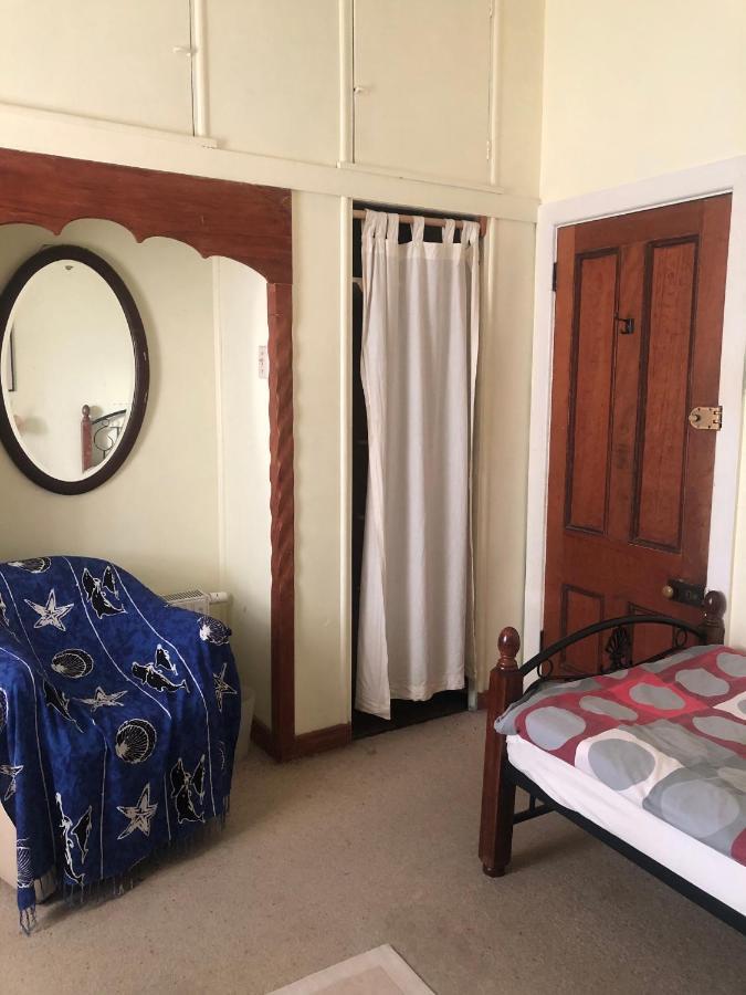 אופוטיקי Oasis Accommodation מראה חיצוני תמונה